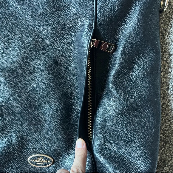 Coach‎ Isabelle East/West Pebble Leather Convertible Shoulder/Crossbody Bag. - Picture 6 of 11